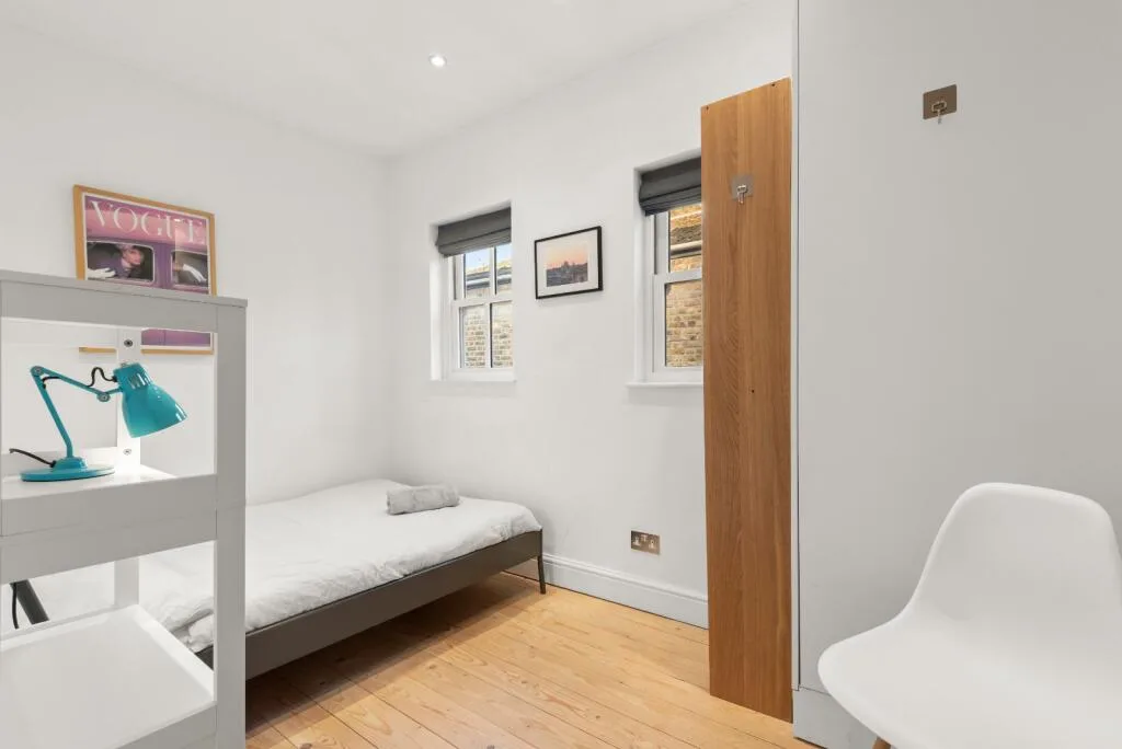 3 bedroom maisonette for rent