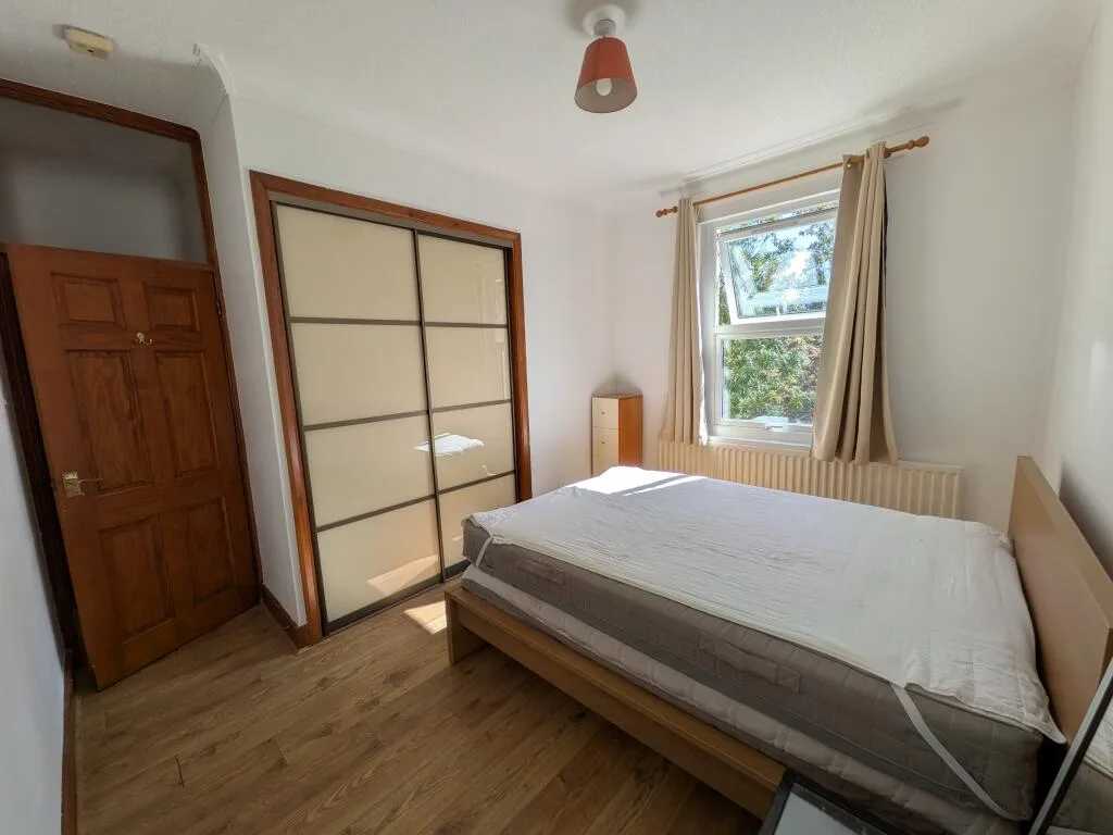 2 bedroom maisonette for rent