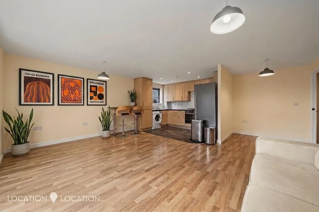 2 bedroom flat for rent
