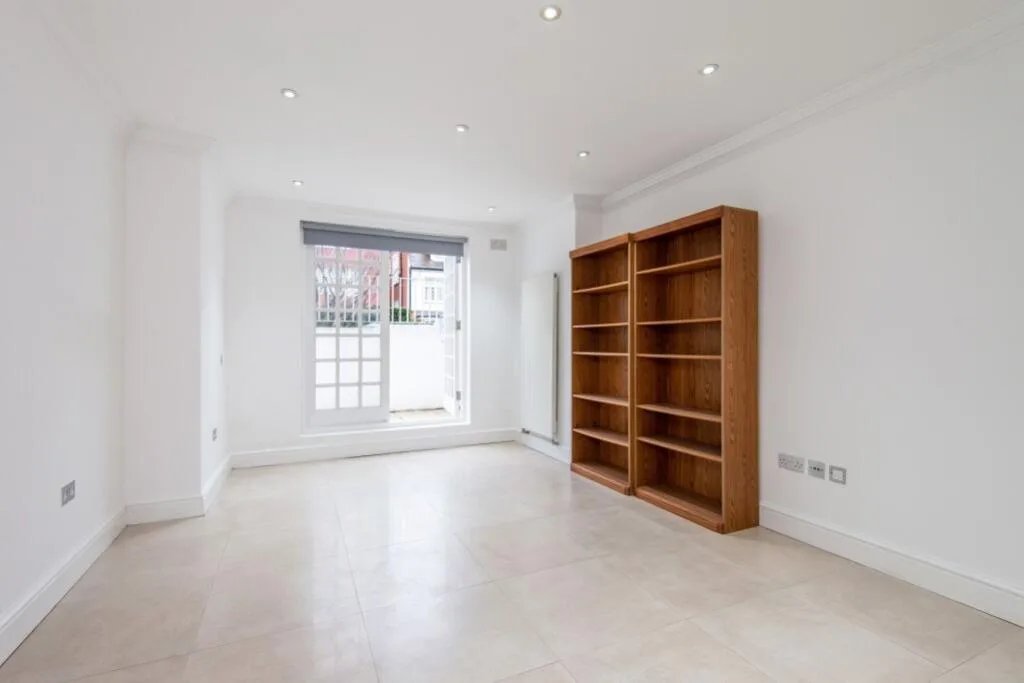 4 bedroom flat for rent