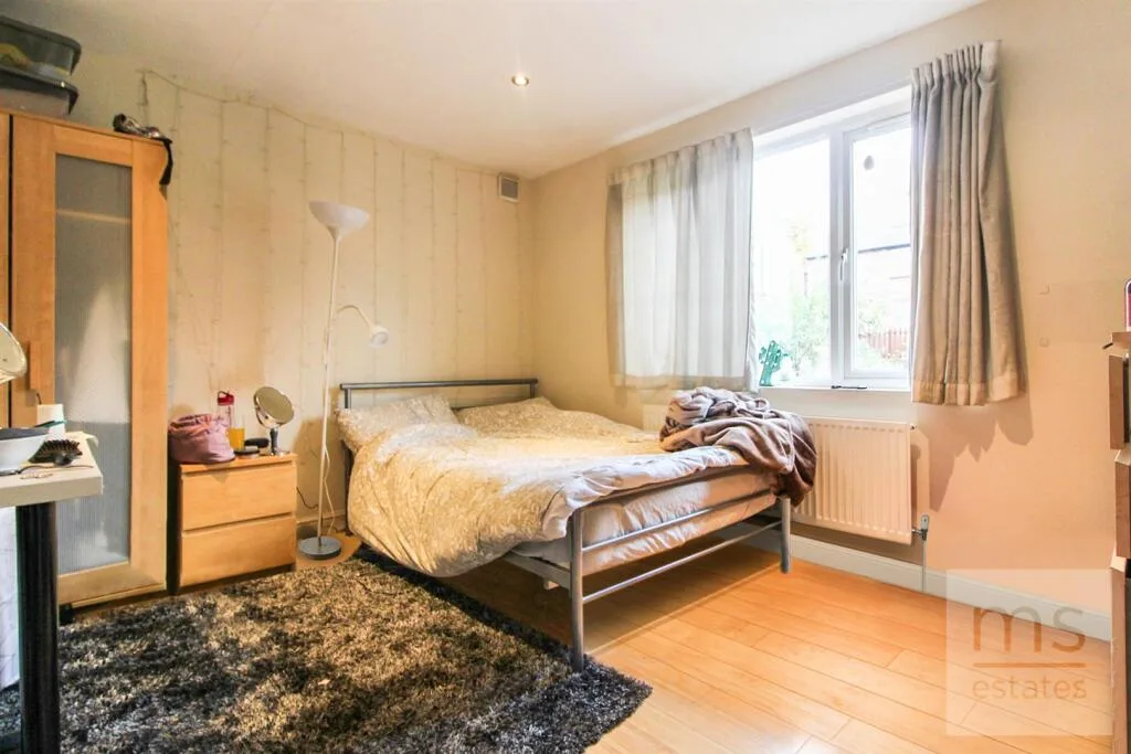 4 bedroom detached house for rent