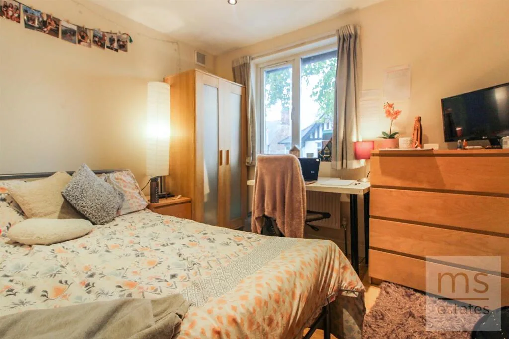4 bedroom detached house for rent