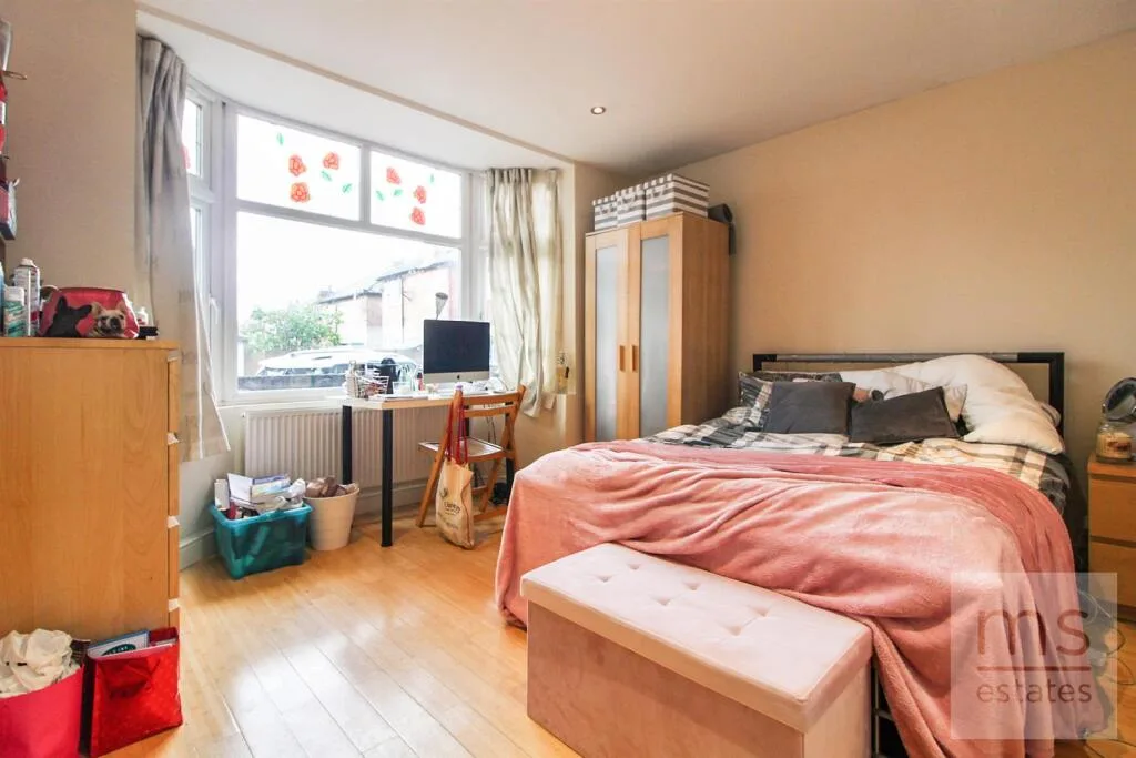 4 bedroom detached house for rent