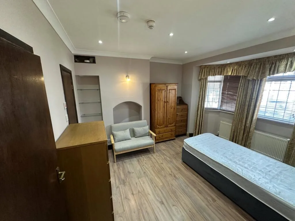 Studio flat for rent