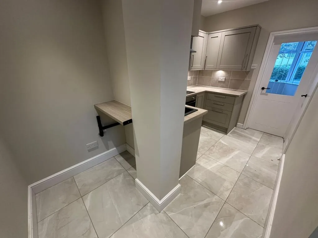 3 bedroom end of terrace house for rent