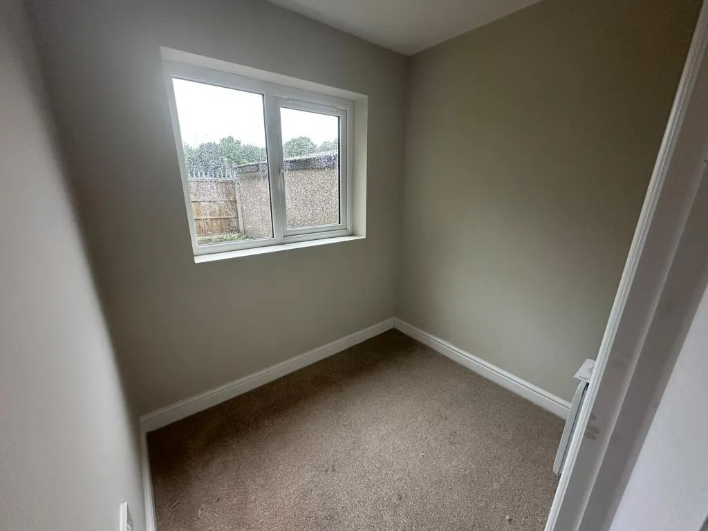 3 bedroom end of terrace house for rent