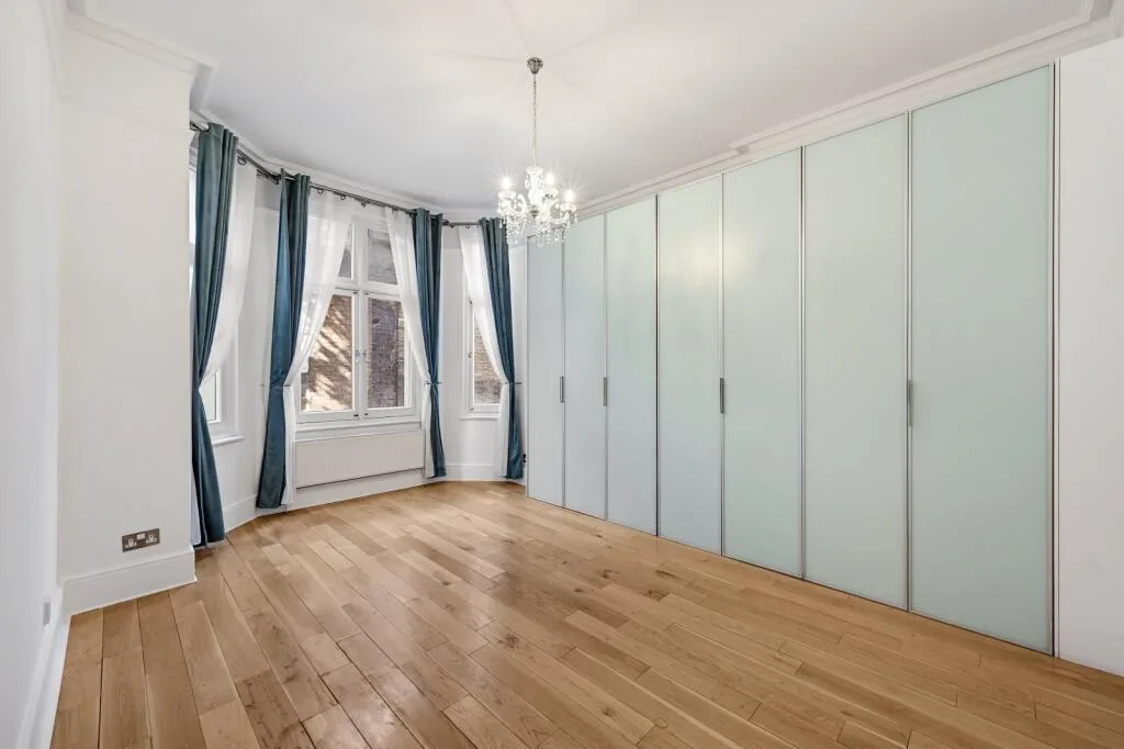 4 bedroom apartment for rent