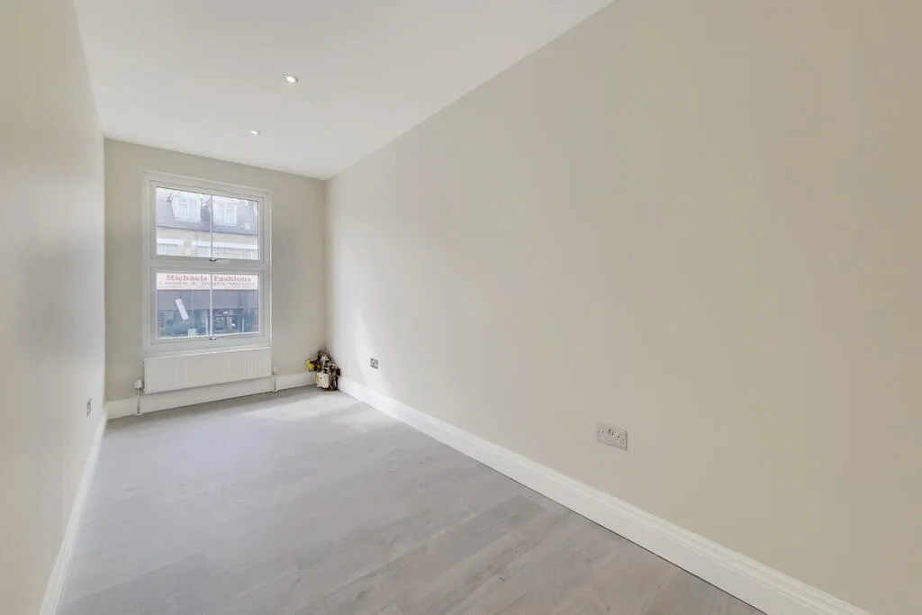 3 bedroom maisonette for rent