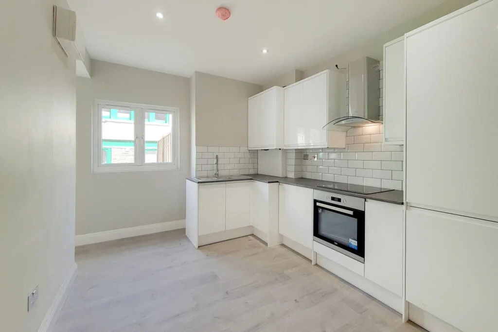 3 bedroom maisonette for rent