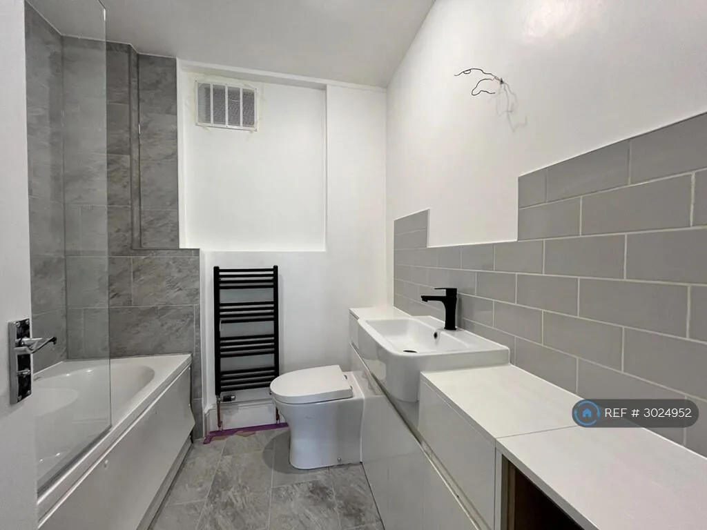 3 bedroom flat for rent