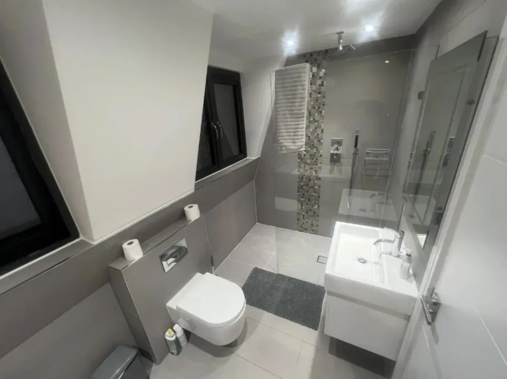 3 bedroom semi-detached house for rent