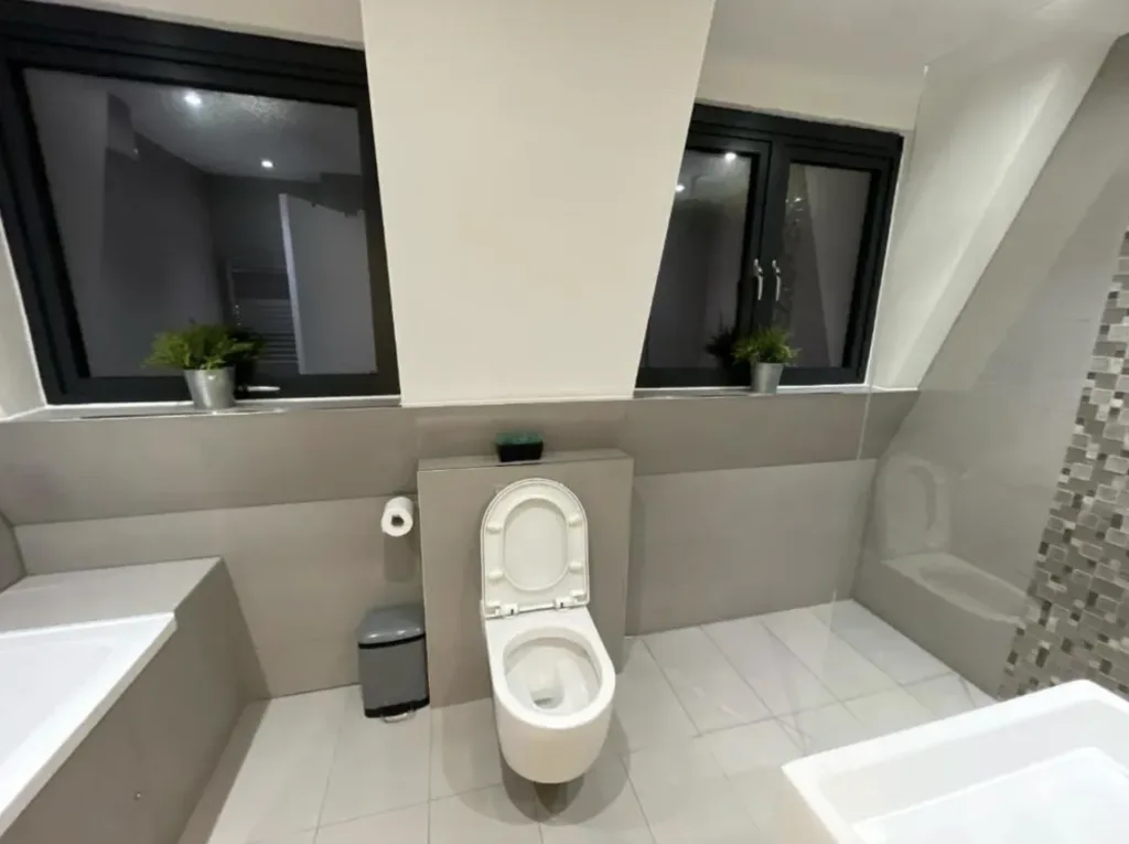 3 bedroom semi-detached house for rent