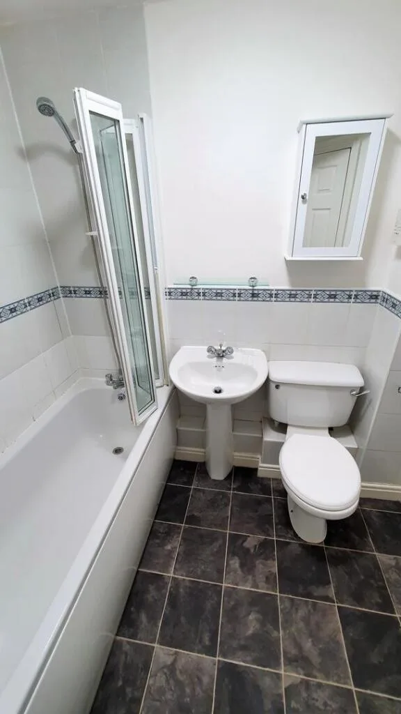 3 bedroom apartment for rent