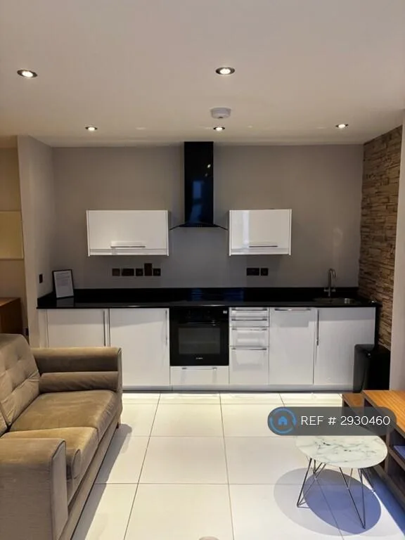 Studio flat for rent