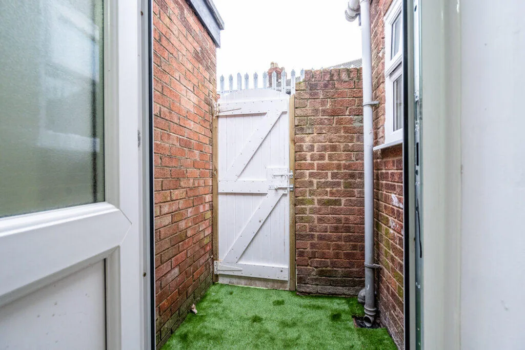2 bedroom terraced house for rent