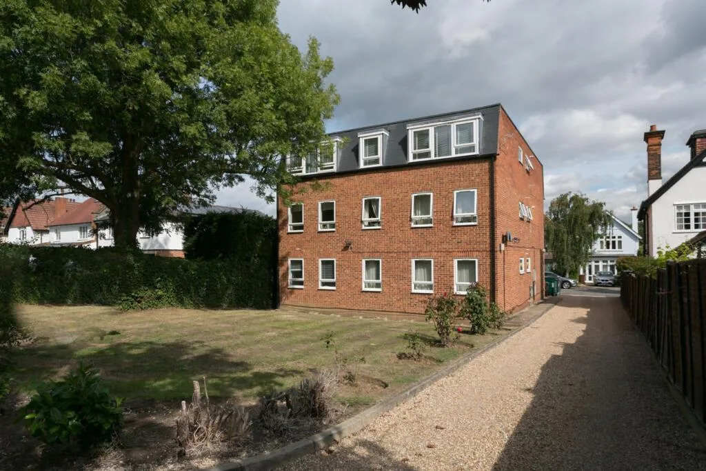 2 bedroom house for rent