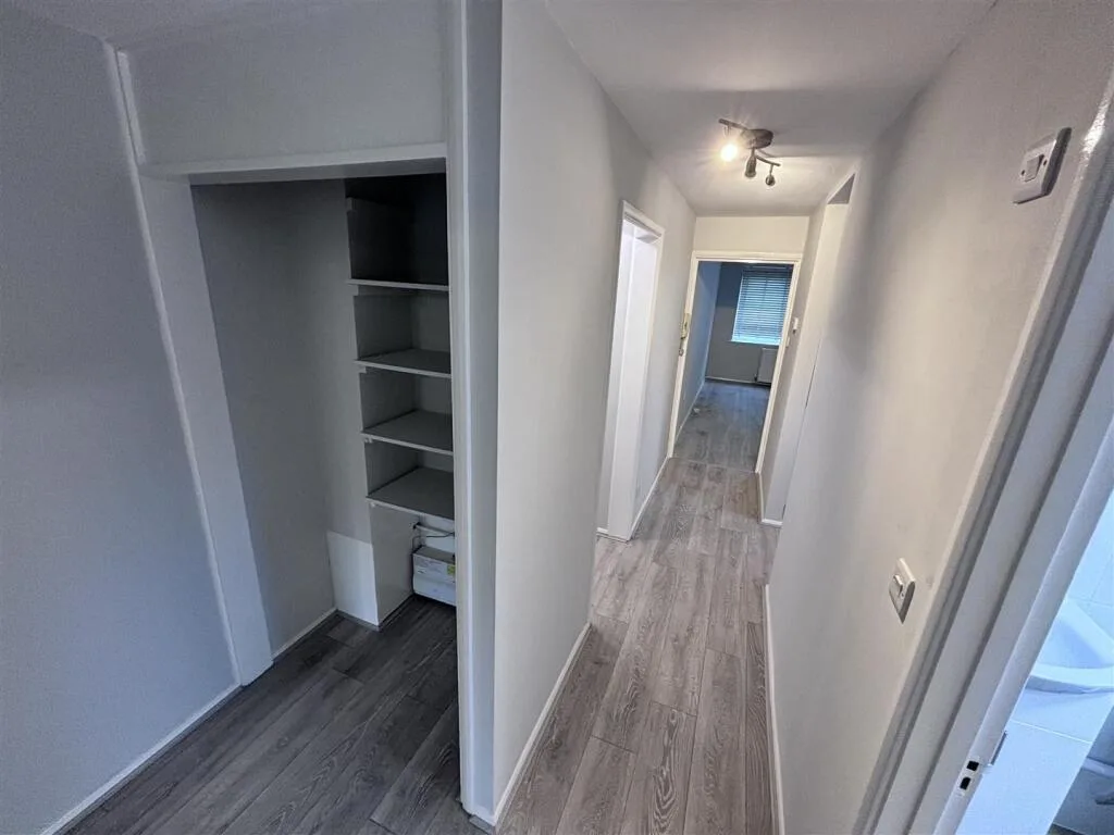 2 bedroom house for rent