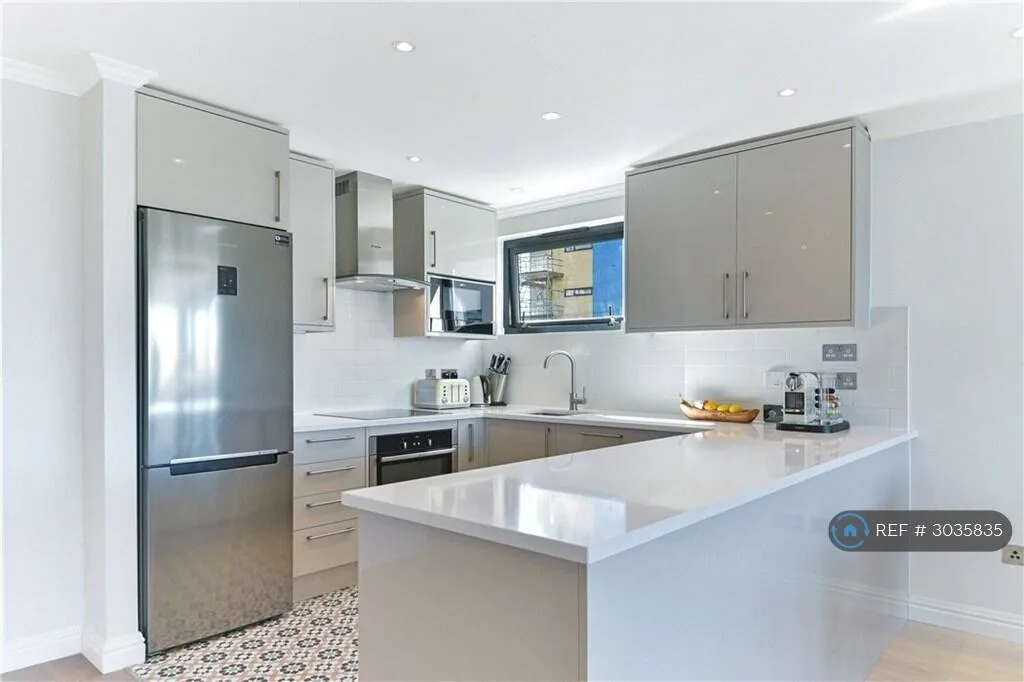 3 bedroom flat for rent