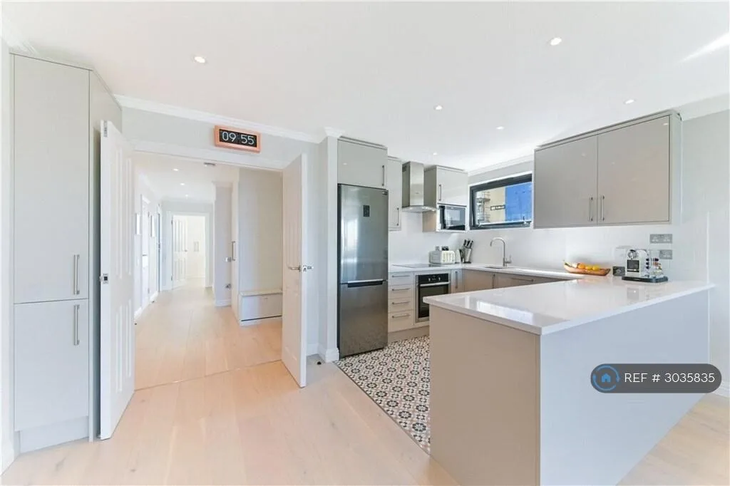 3 bedroom flat for rent