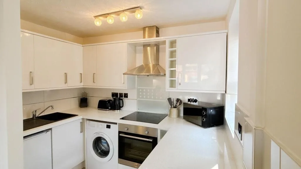 1 bedroom ground floor flat for rent