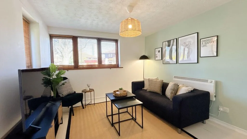 1 bedroom ground floor flat for rent