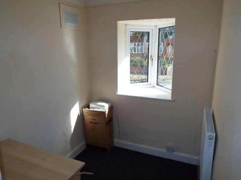 3 bedroom semi-detached house for rent