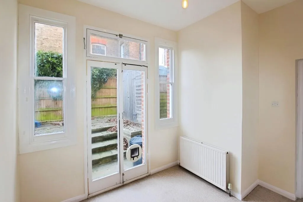 2 bedroom ground floor maisonette for rent