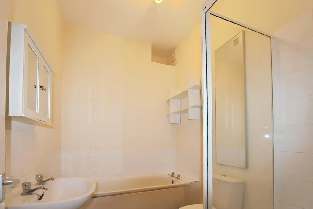 2 bedroom ground floor maisonette for rent
