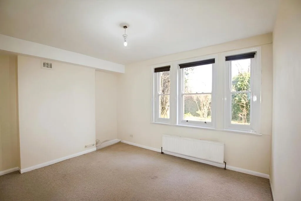 2 bedroom ground floor maisonette for rent