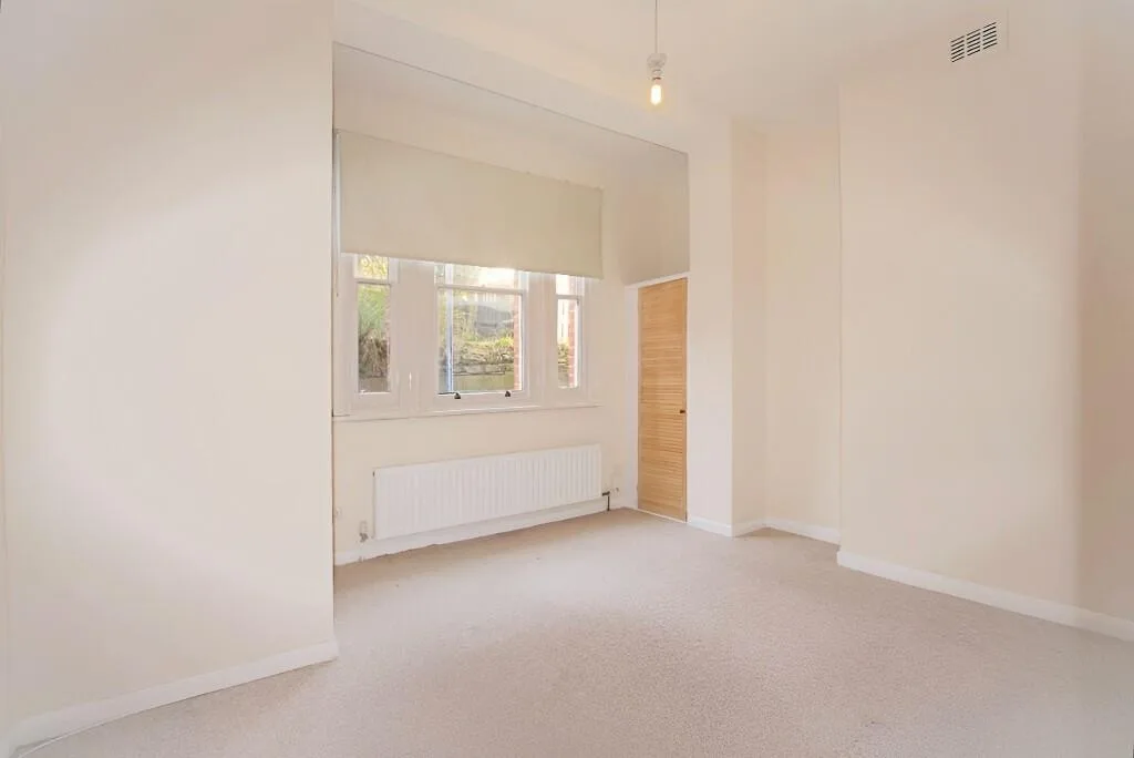 2 bedroom ground floor maisonette for rent