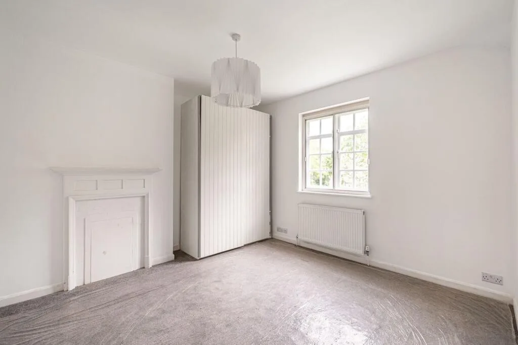 3 bedroom maisonette for rent