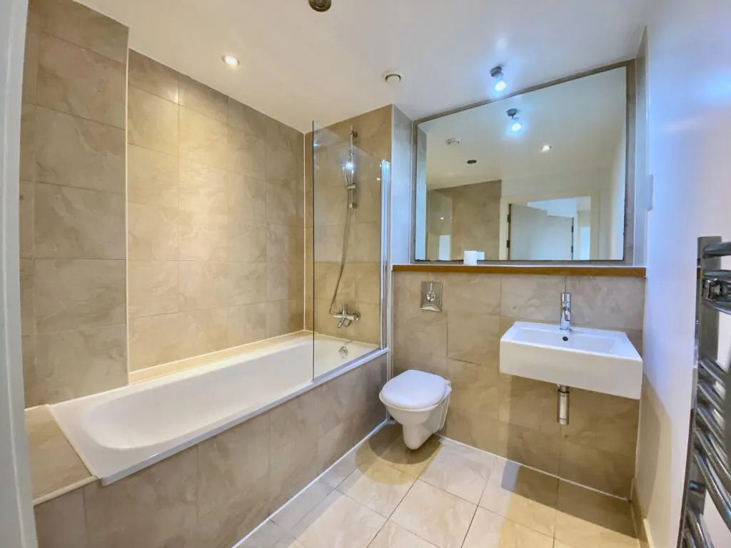 3 bedroom apartment for rent