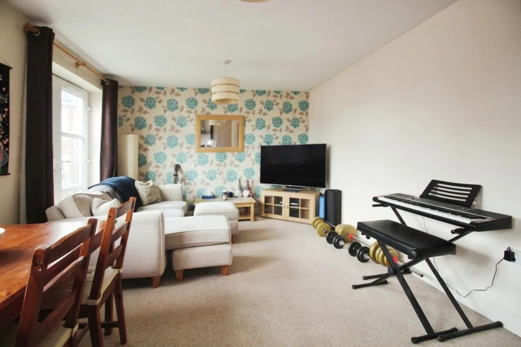 2 bedroom flat for rent