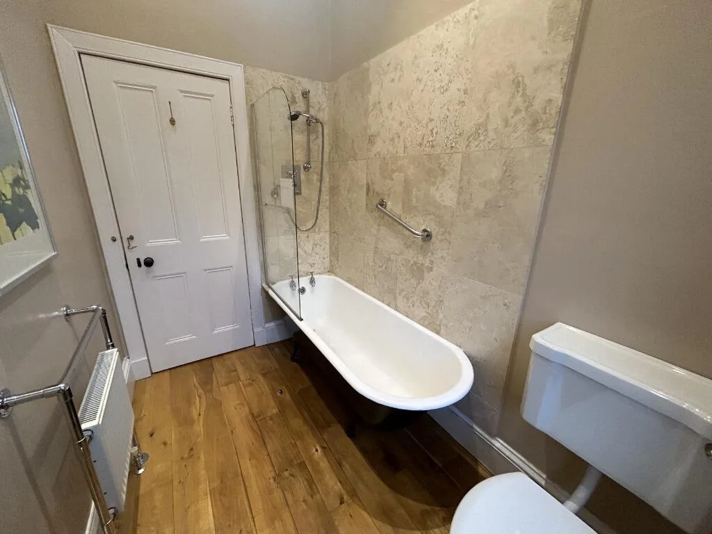4 bedroom flat for rent