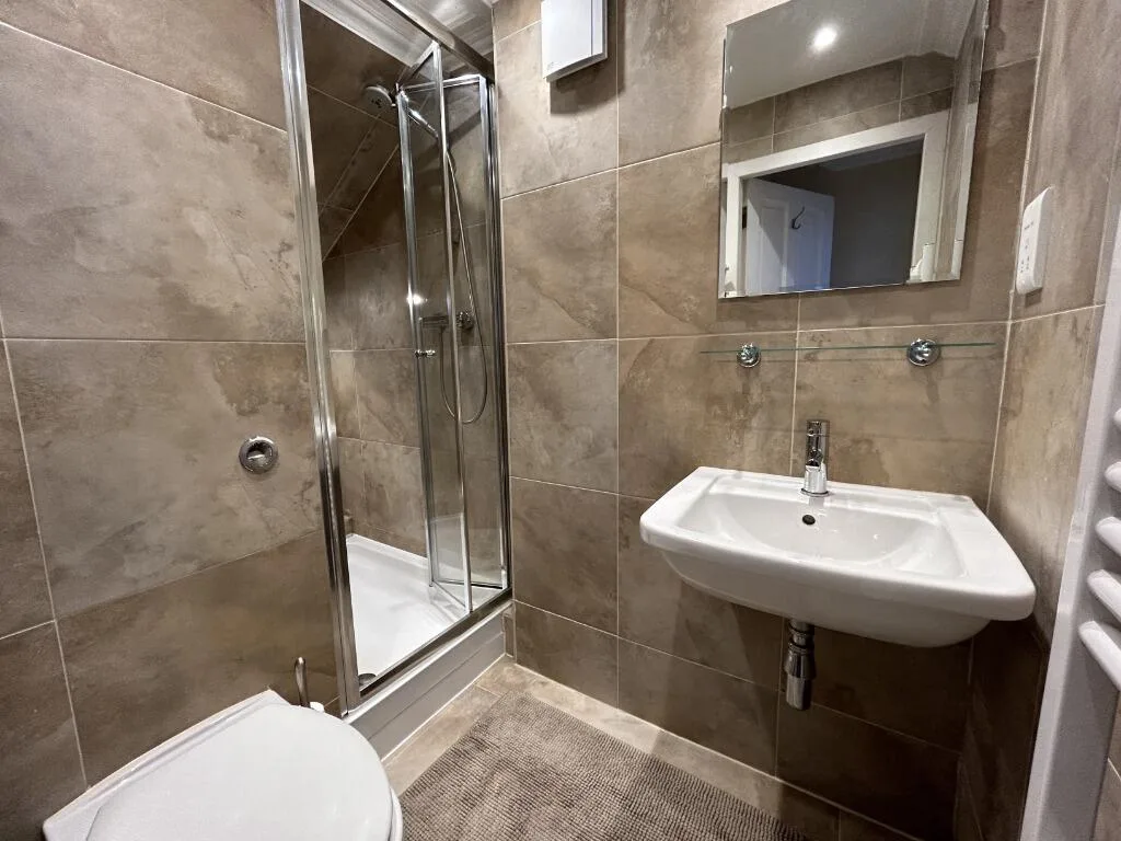 4 bedroom flat for rent
