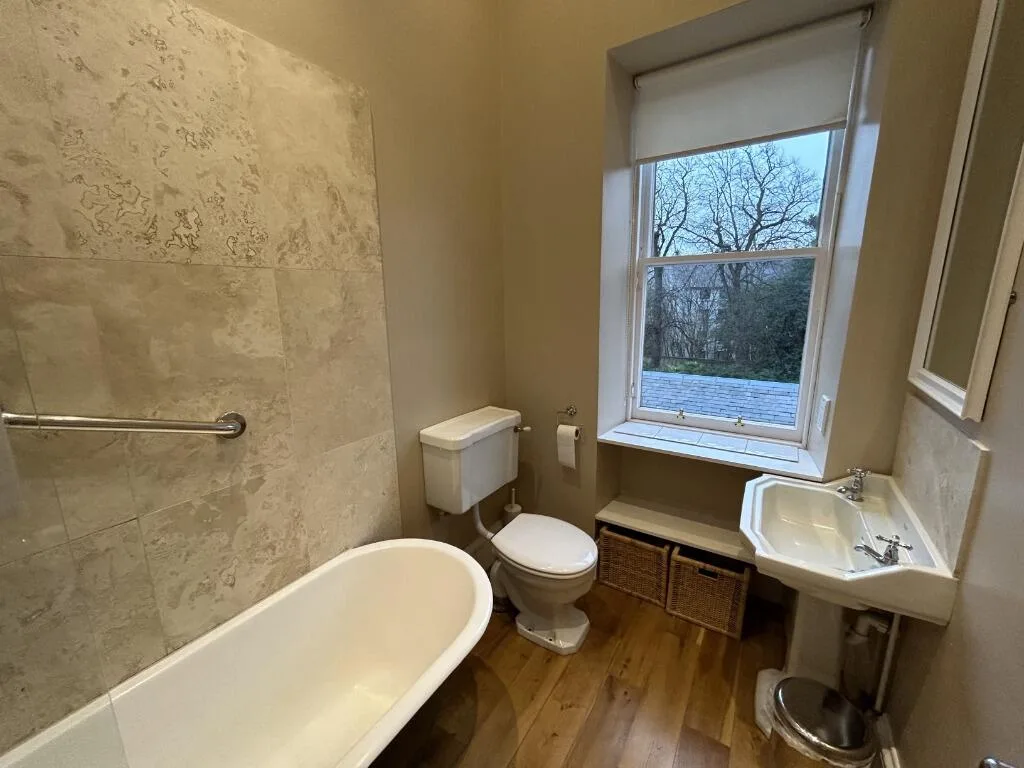 4 bedroom flat for rent