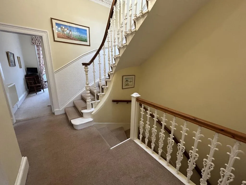 4 bedroom flat for rent