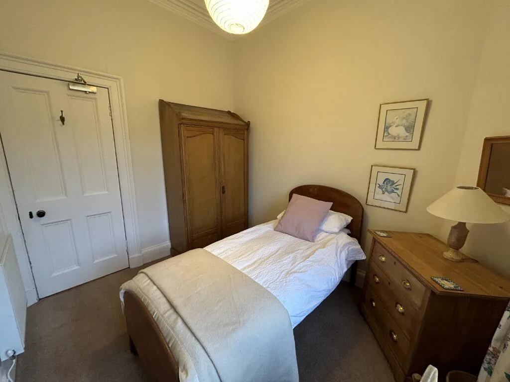 4 bedroom flat for rent