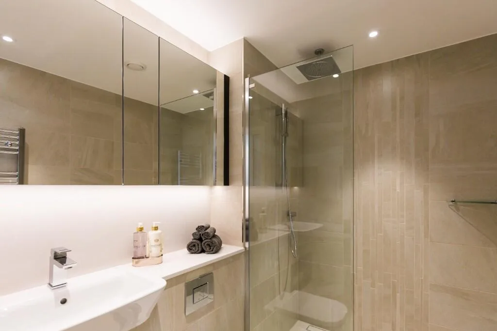3 bedroom flat for rent