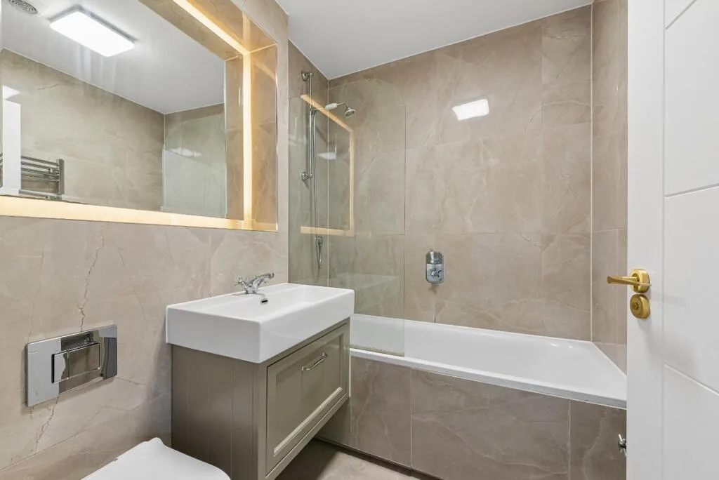 3 bedroom apartment for rent