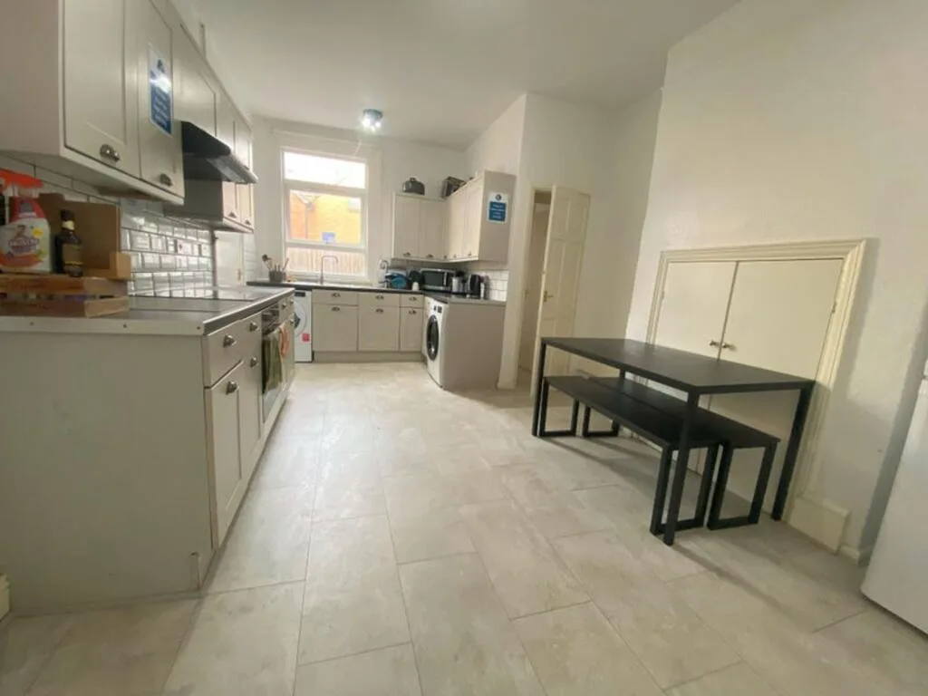 1 bedroom house of multiple occupation for rent