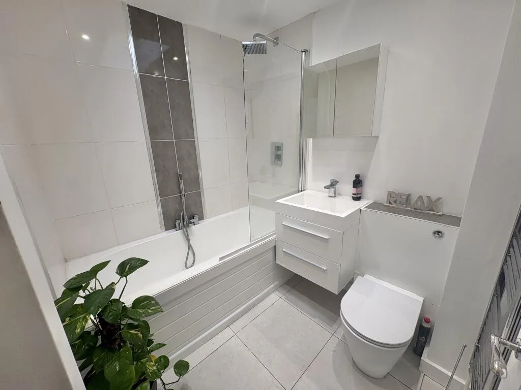2 bedroom house for rent