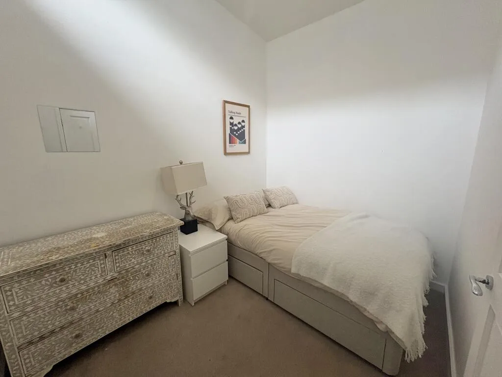 2 bedroom house for rent