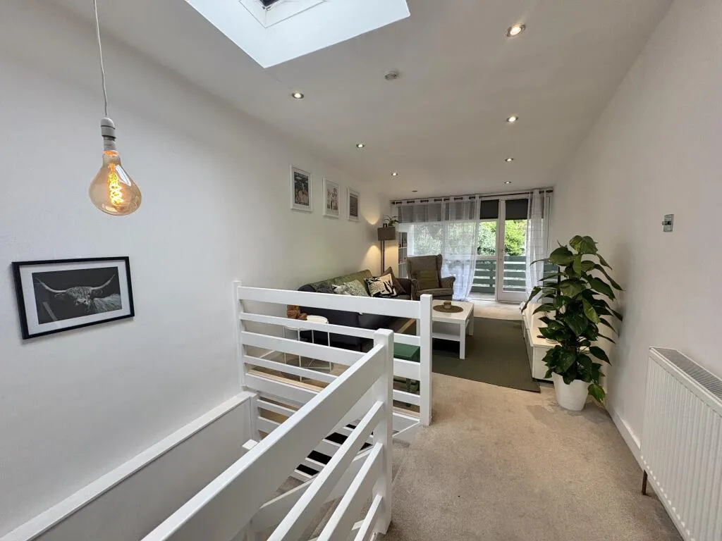 2 bedroom house for rent