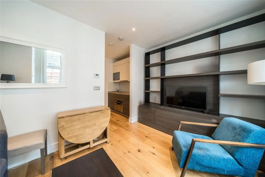 Studio flat for rent