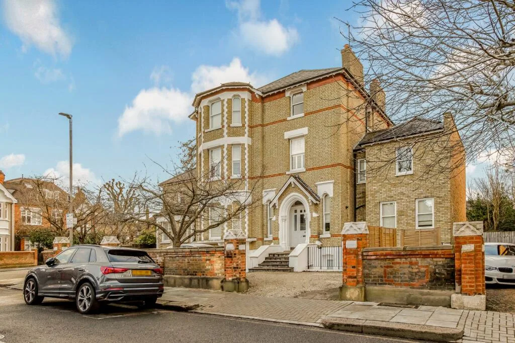 2 bedroom property for rent