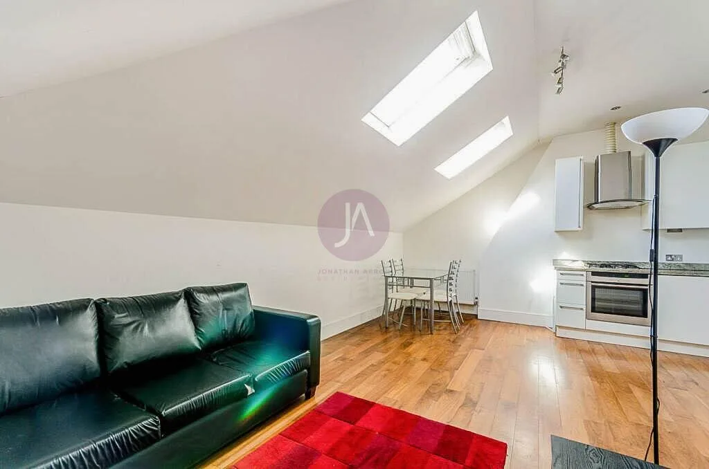 2 bedroom duplex for rent