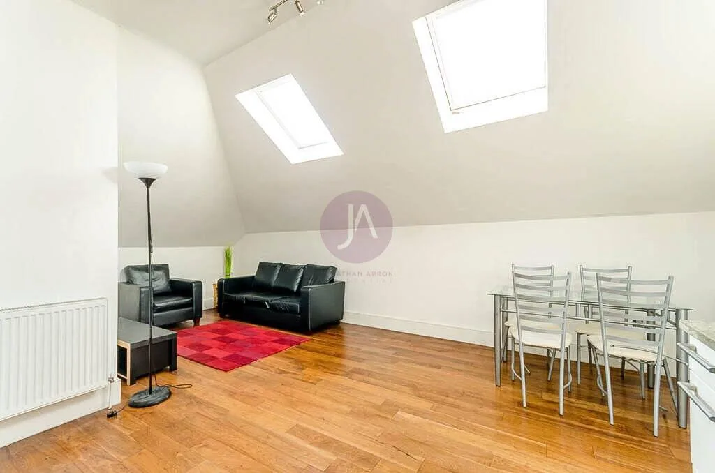 2 bedroom duplex for rent