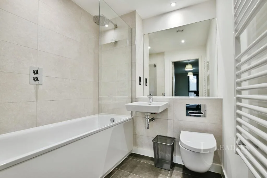 2 bedroom house for rent