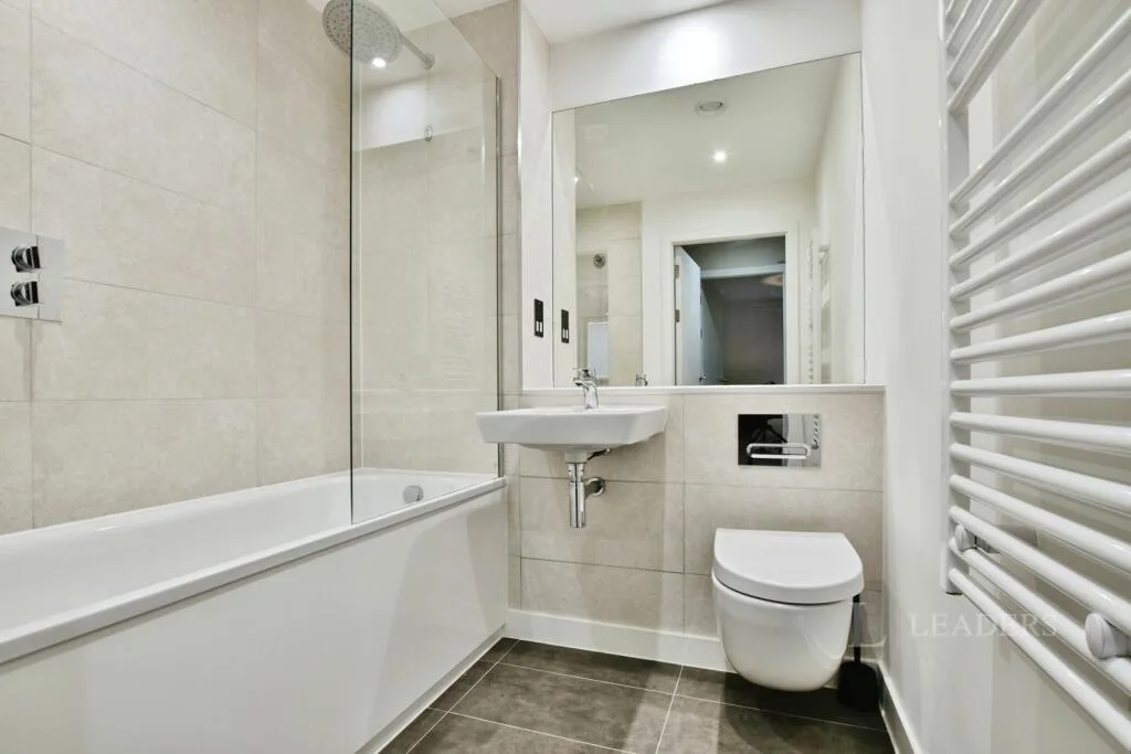 2 bedroom house for rent